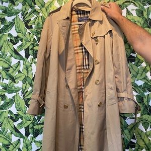 Burberry Men’s Trenchcoat